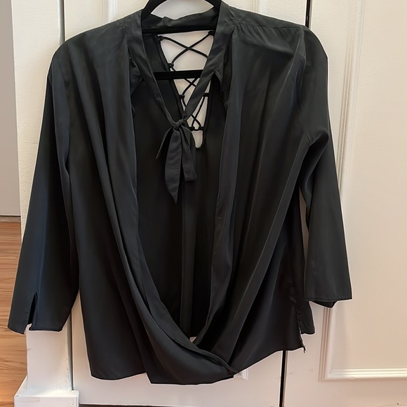 Zara lace up backless blouse - Picture 3 of 6